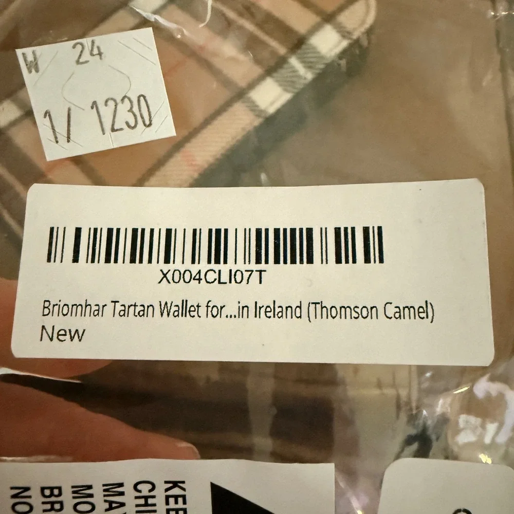 Briomhar Tartan Wallet  OS Thomson Camel New Plaid Zip Organizer